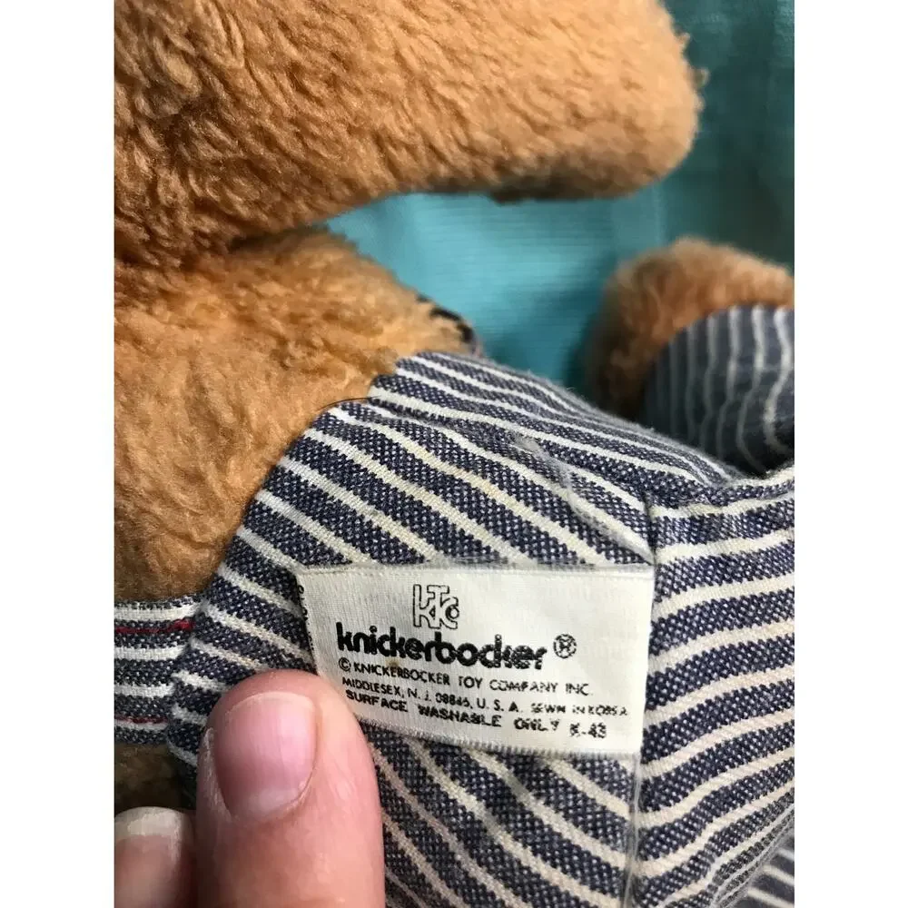 Knickerbocker good preowned